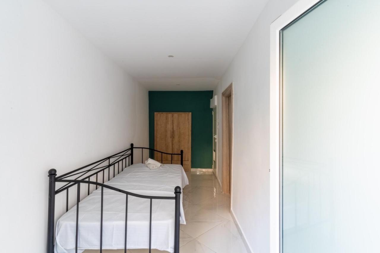 Aiolos Luxury Suite 3 Agios Dimitrios Near Metro Atina Dış mekan fotoğraf